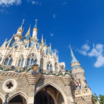東京ディズニーランドのシンデレラ城の写真