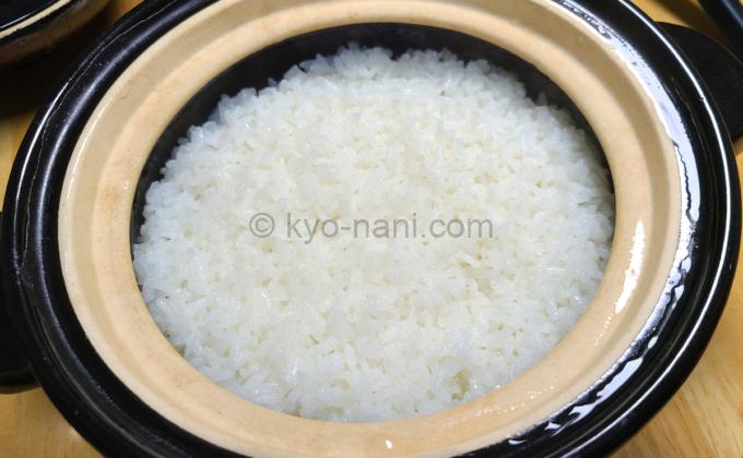 白米専用土鍋「かまどさん」で炊いた白米の写真